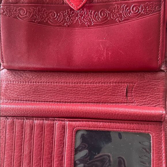 Brighton Red Leather Croc Heart Accent Stitched Crossbody Bag Wallet Organizer - Picture 15 of 16
